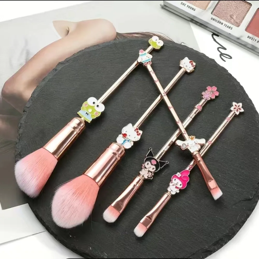 Sanrio Hello Kitty Makeup Brush Set